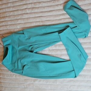 NWT Nike one dri-fit leggings